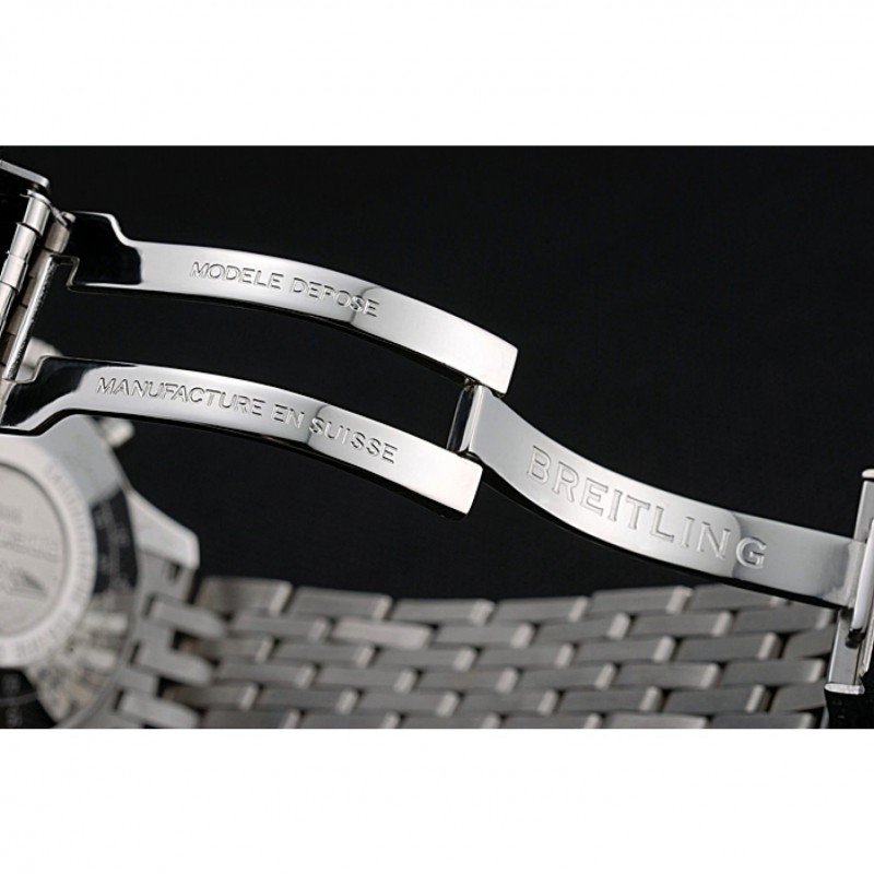 Polished stainless steel cutwork bezel with tachymeter